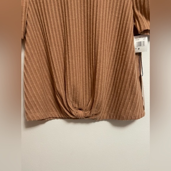 NWT - June & Hudson Women's Short Puff Sleeve Knit Top with faux Knot - Size M - Picture 4 of 5